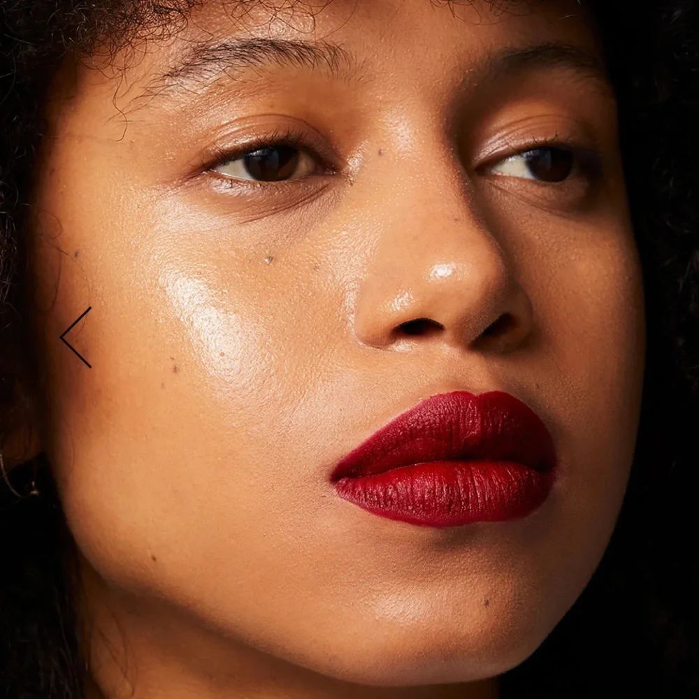 💋 UOMA Beauty BADASS ICON Matte Lipstick - DIANA